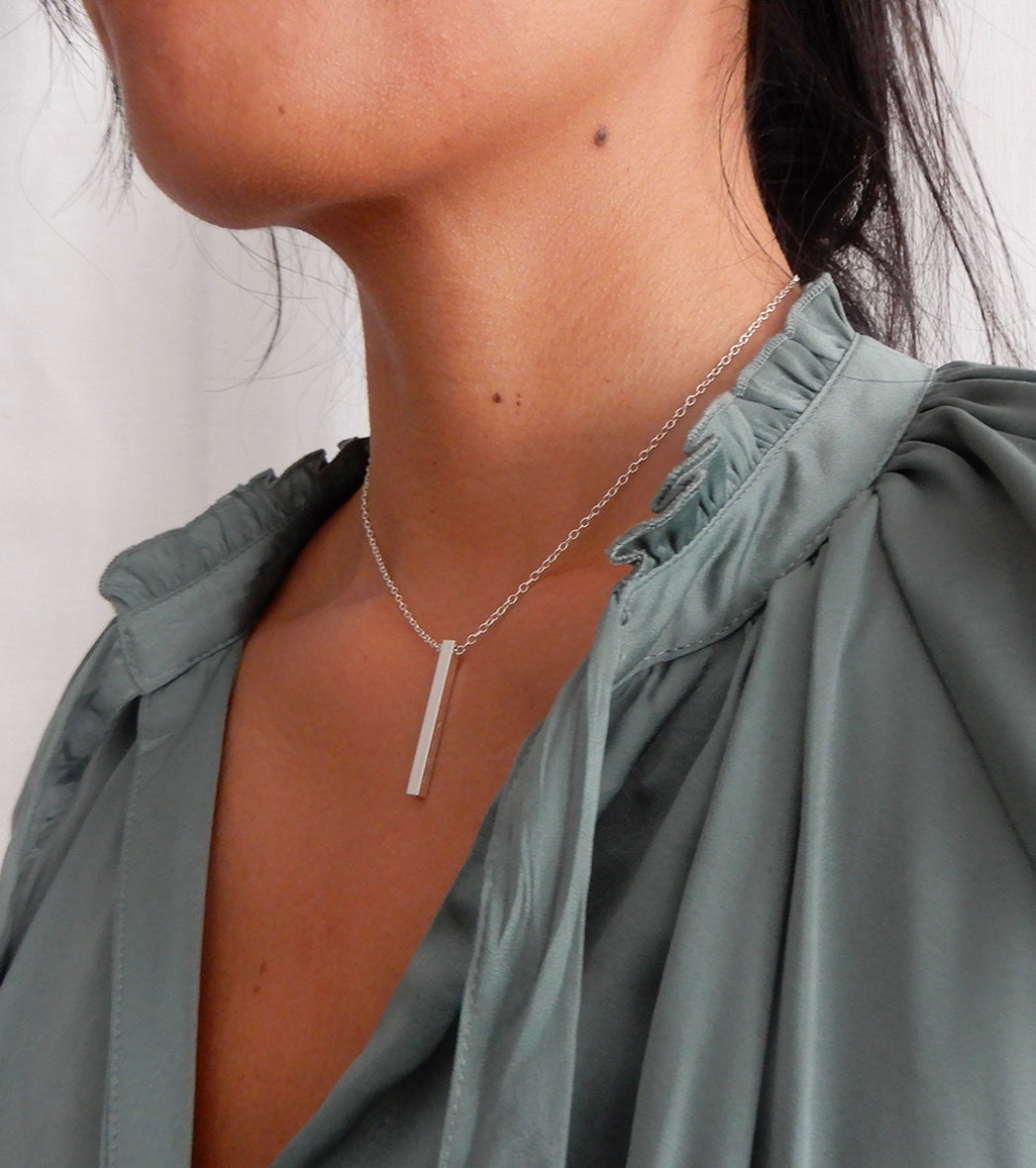 Necklace | The silver bar 3d