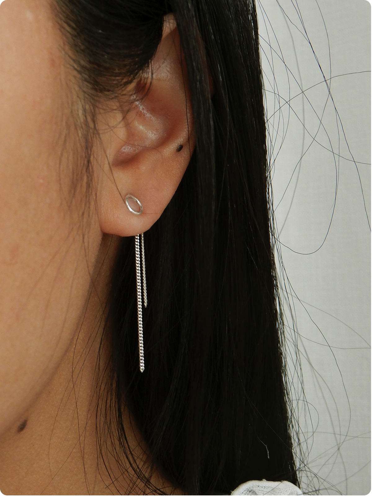 Earring | The silver strings