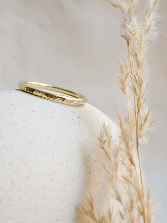 Ring | The 14k hammered