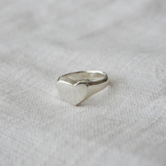 Ring | The heart signet